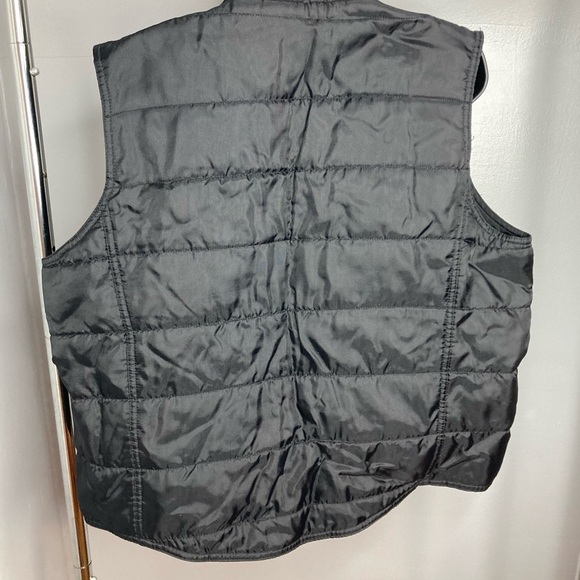 Gap Quilted Vest - Picture 6 of 6